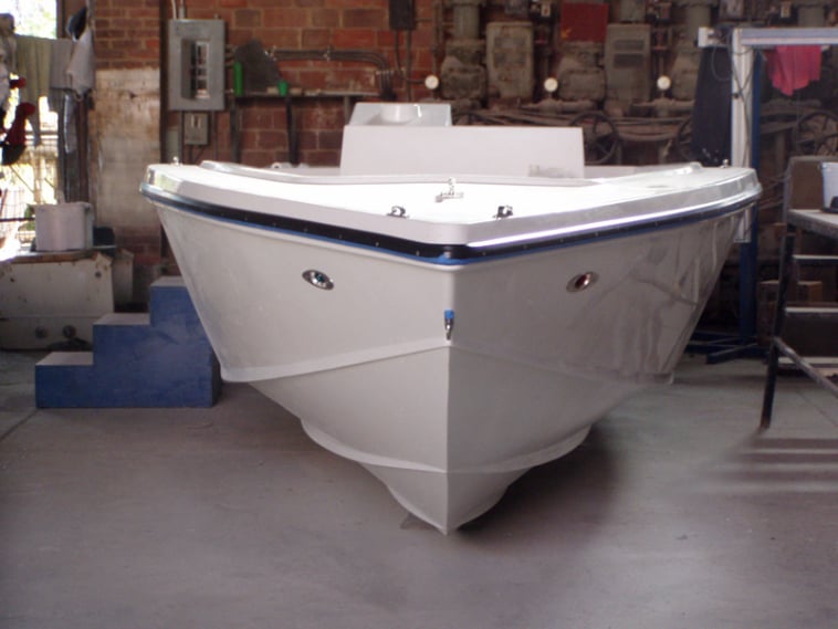 Bowen Whaler, gamme Deep V