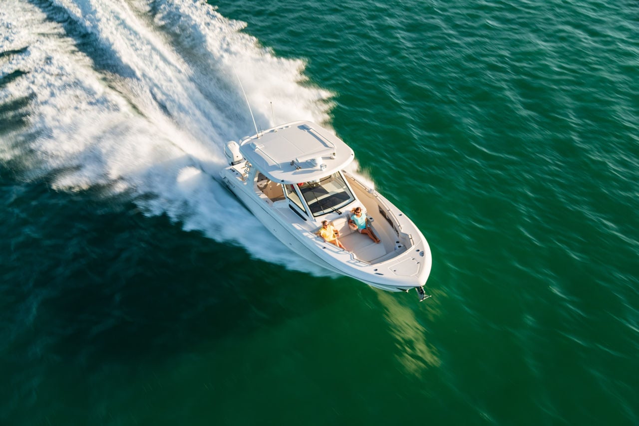 Boston Whaler 350 Realm